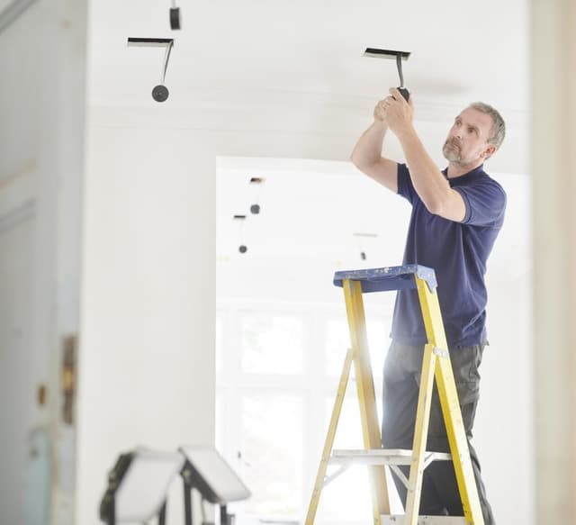 Les travaux d’électricité en toute sécurité, IZI !