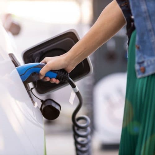Quelles sont les aides de l’Etat pour acheter une voiture électrique ?