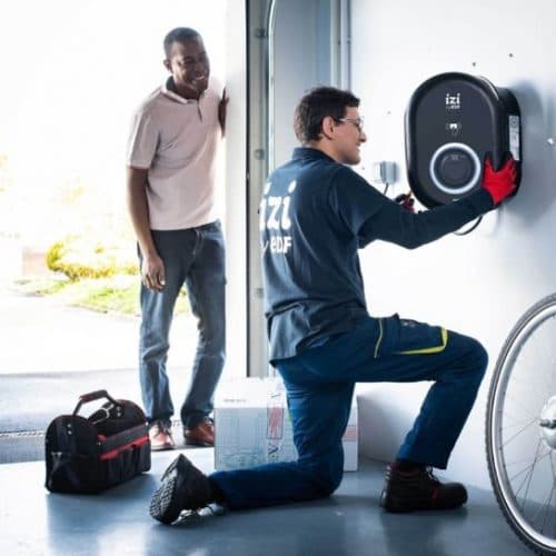 Bornes de recharge 7 kW : le comparatif IZI by EDF !