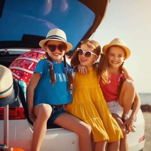 Tout savoir pour recharger votre voiture électrique à l’étranger