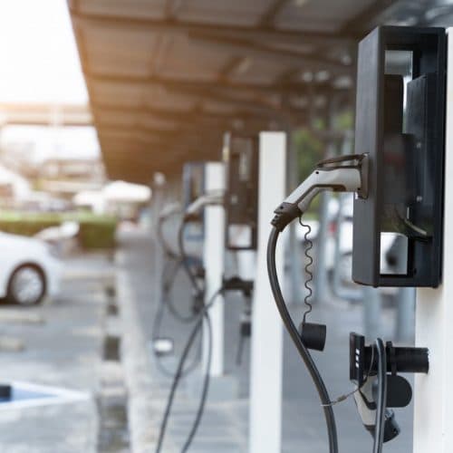 Comment obtenir la prime Advenir pour l’installation de bornes en entreprise ?