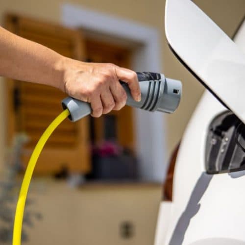 Prise Green’Up : fonctionnement, avantages, coût et installation