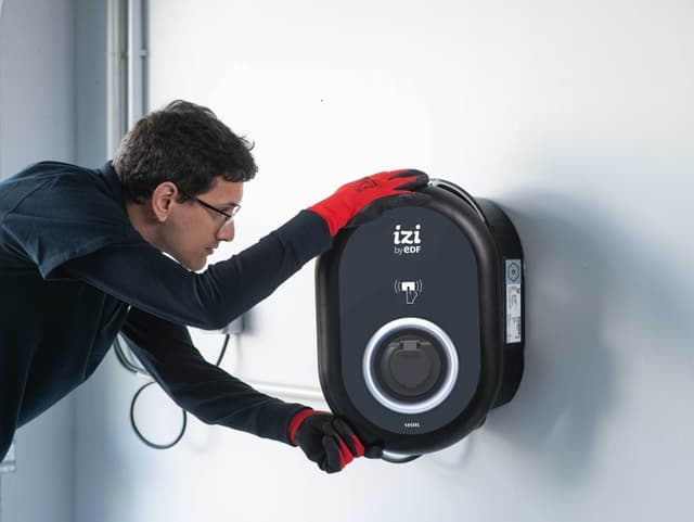 Installer des bornes de recharge en copropriété, c'est IZI