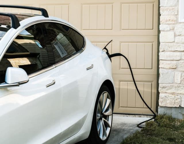 Rechargez votre Tesla à domicile