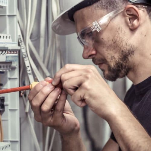 Déplacer un tableau électrique : comment faire ?
