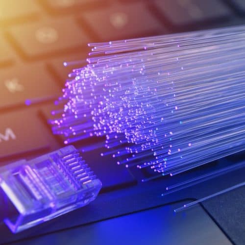 Quels sont les avantages de la fibre optique ?