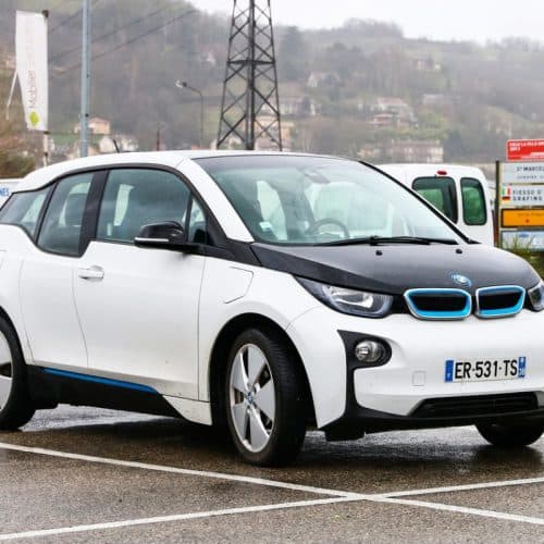 Quelle borne de recharge pour une BMW i3 ?