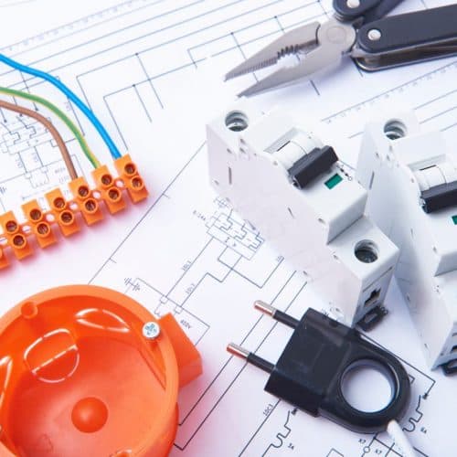 Comment a été élaborée la norme électrique NFC 15-100 ?