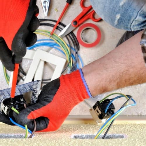 Comment trouver la phase et le neutre en électricité ?