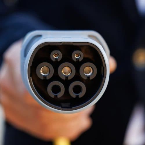 Recharger sa voiture électrique avec une prise de type T2 : comment ça marche ?