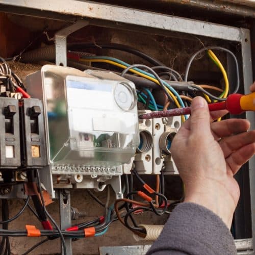 Tableau électrique triphasé vétuste : rénovation en 10 étapes