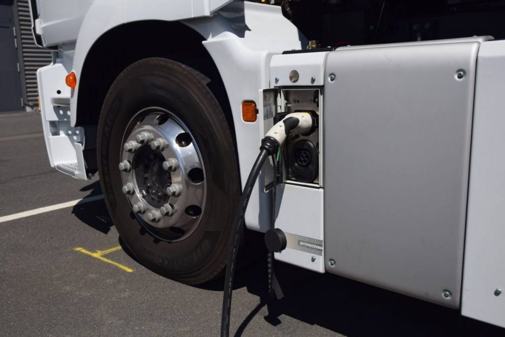 électrification camions borne de recharge