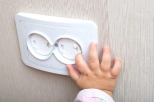 obturateur-prise-sécurité-enfant