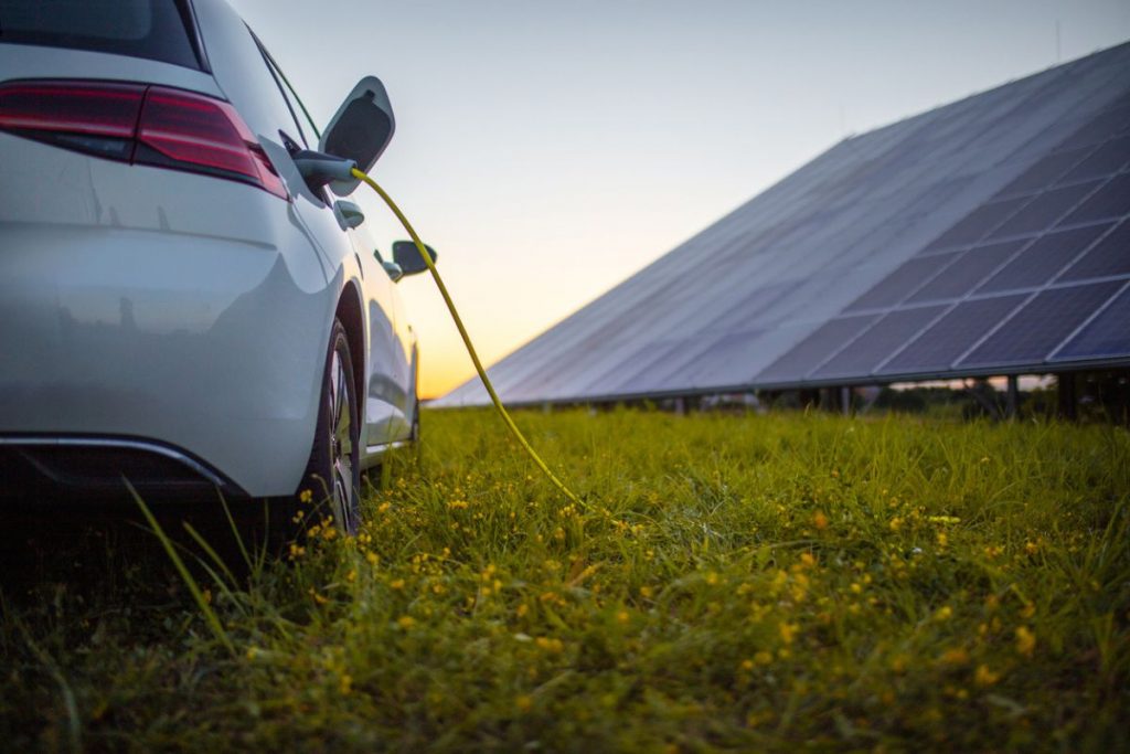 prix panneaux solaires recharge voiture électrique